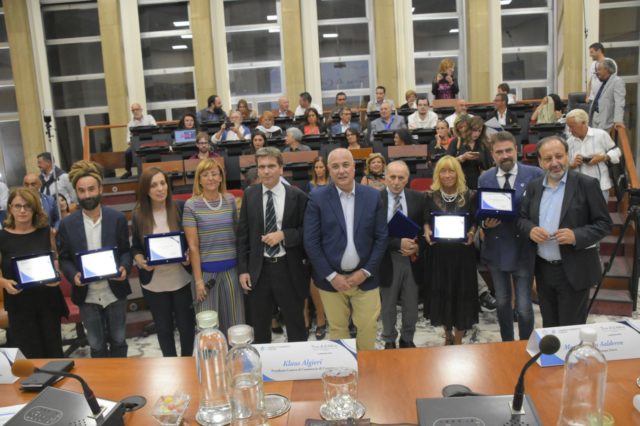 Sei riconoscimenti assegnati per la prima edizione del Premio giornalistico internazionale Terre di Calabria, oggi martedì 4 settembre 2018.